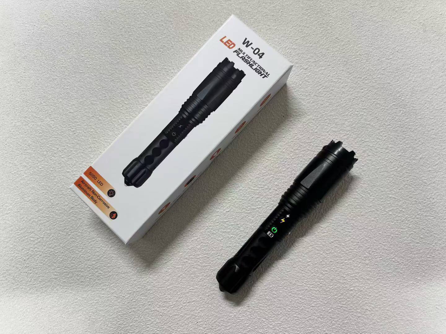 W04-Pro High-energy flashlight